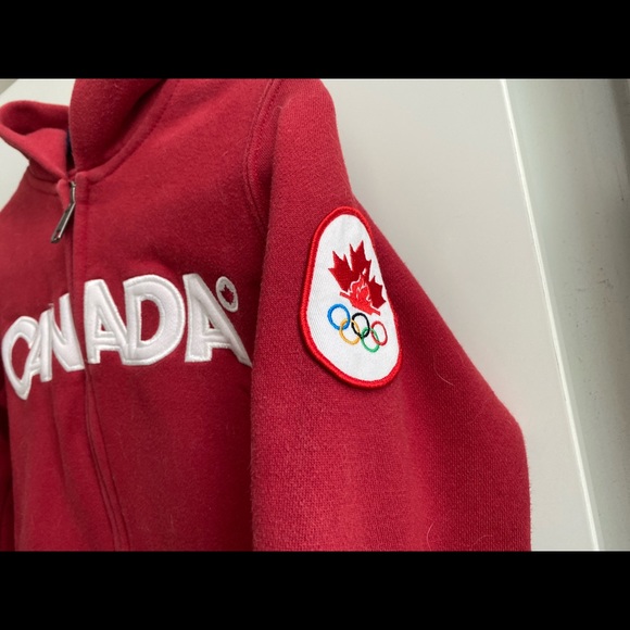 2010 official Olympic red hoodie girls size 7/8 - Picture 3 of 5